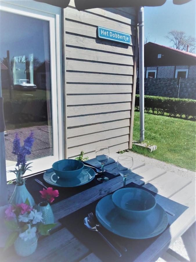Het Dobbertje, charmant houten huisje Sint Maartensvlotbrug Buitenkant foto