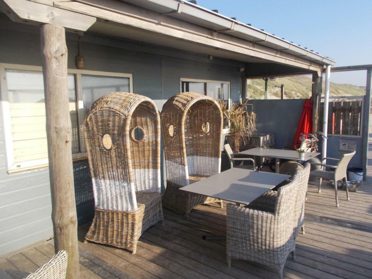 Het Dobbertje, charmant houten huisje Sint Maartensvlotbrug Buitenkant foto